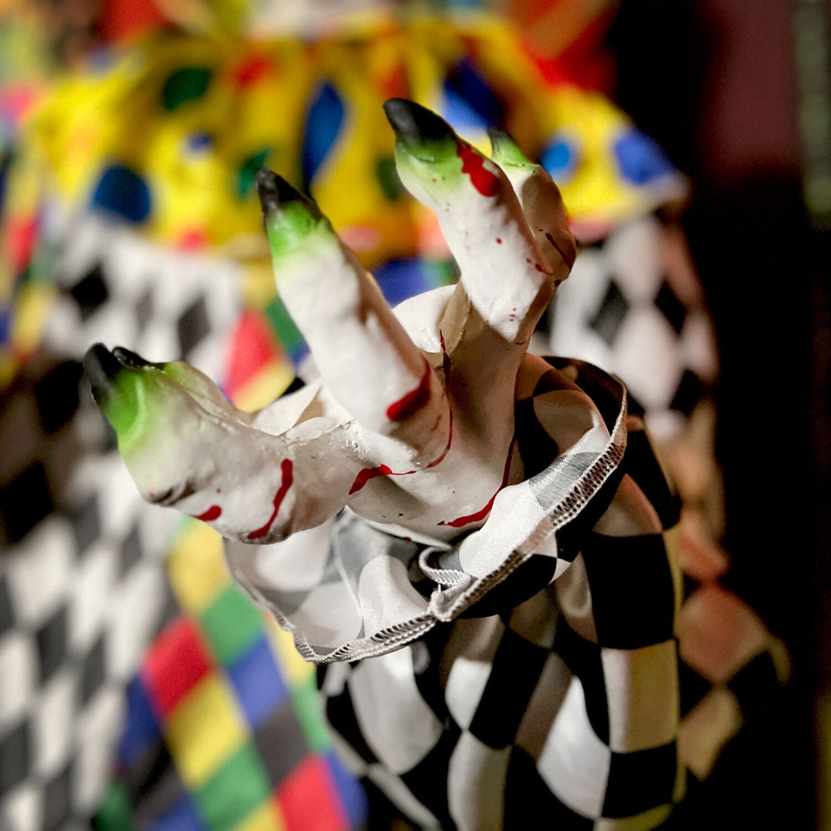 Witchwood™ 5.9 ft Voice & Sound-Sensor Clown on Tricycle Halloween Animatronic, HHTRIBKCLOWN-1FLSA