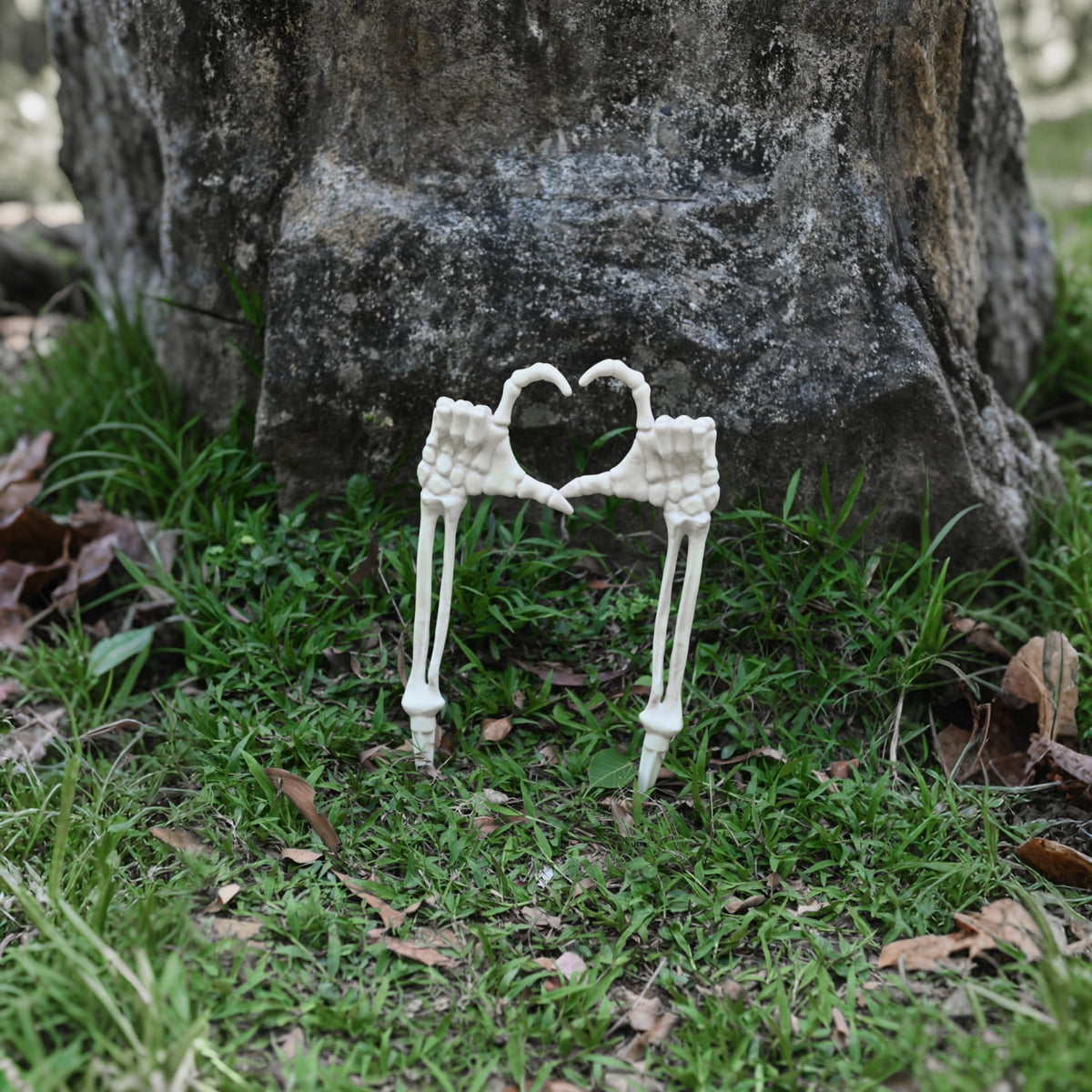 Witchwood™ Halloween Skeleton Stakes Decorations, Love Pose 2 Piece Hands Arms with Lawn Stakes for Outdoor Yard Garden Decor
