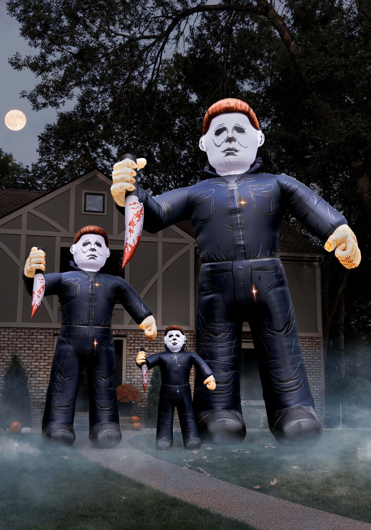 Witchwood™ Halloween 25 Foot Michael Myers Inflatable Decoration