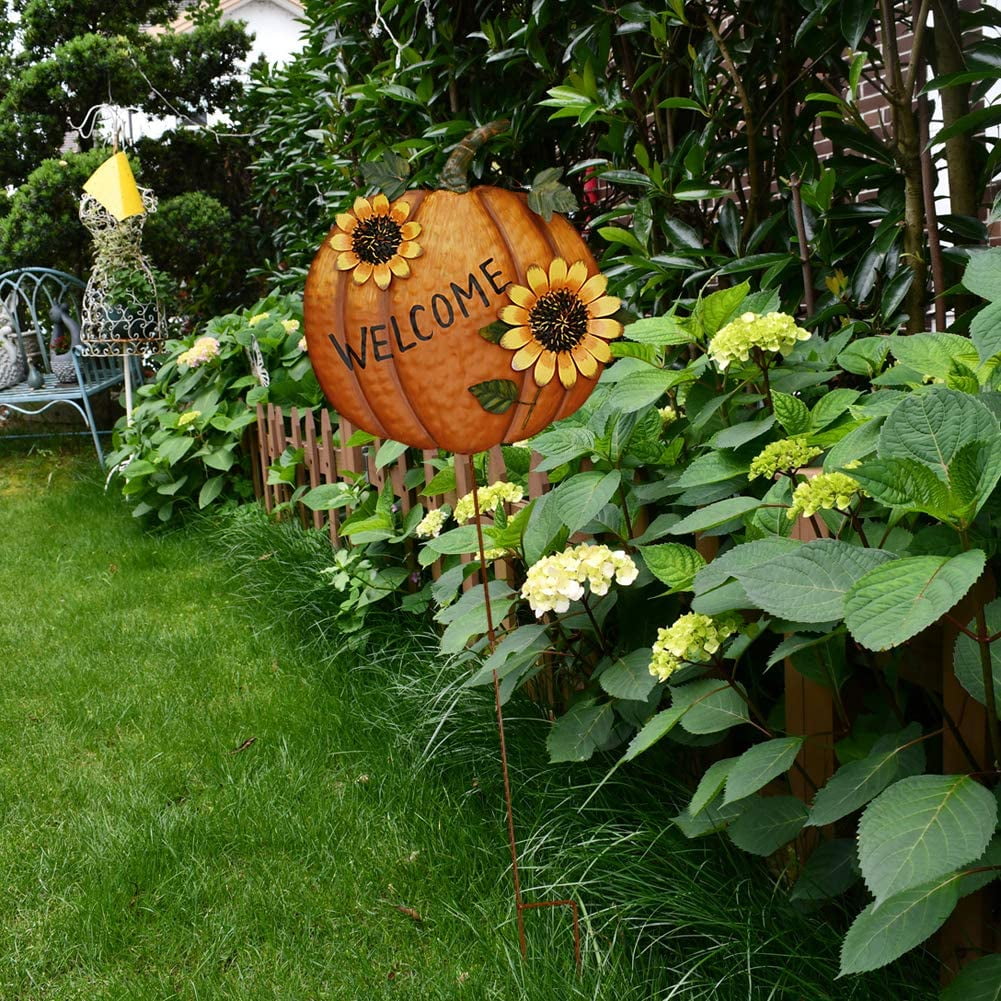Witchwood™ Pumpkin Garden Stake Metal Welcome Sign Fall Decor, Decorative Pumpkin Yard Garden Dcor Outdoor for Autumn Harvest Thanksgiving Halloween Rustic Pumpkin Decoration for Home (1, 14inX36.75in)