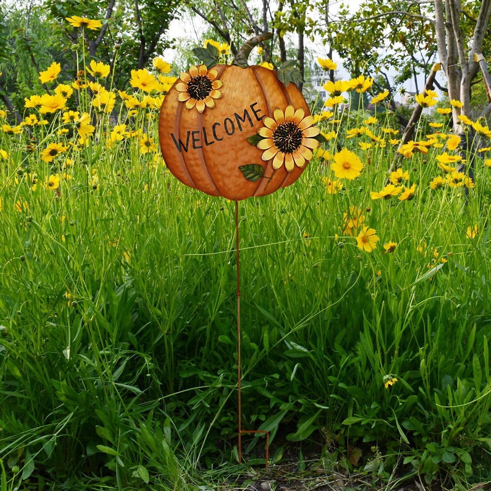 Witchwood™ Pumpkin Garden Stake Metal Welcome Sign Fall Decor, Decorative Pumpkin Yard Garden Dcor Outdoor for Autumn Harvest Thanksgiving Halloween Rustic Pumpkin Decoration for Home (1, 14inX36.75in)