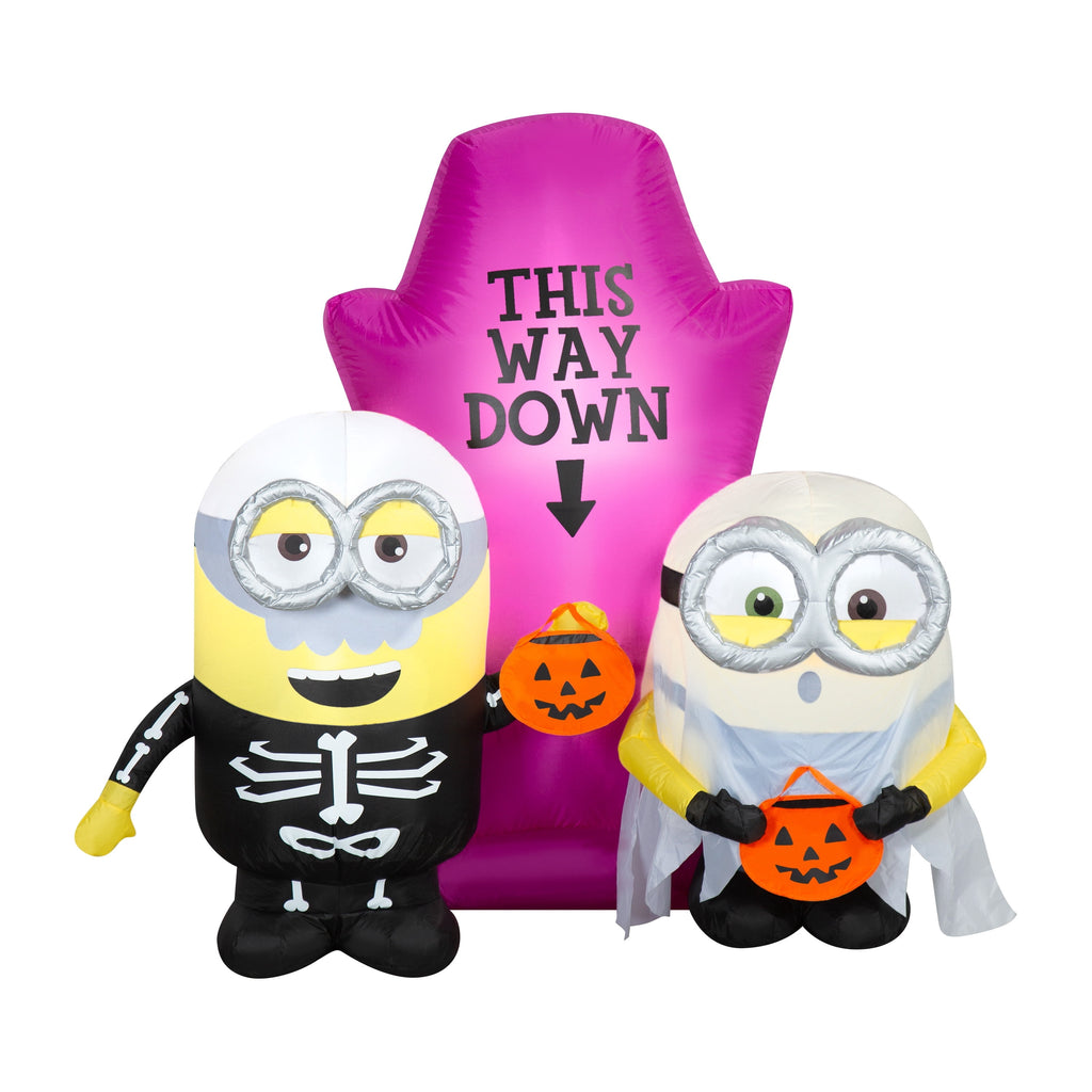 Witchwood™ Airblown Inflatable Minions Halloween Scene Universal, 5 ft Tall, Multicolored