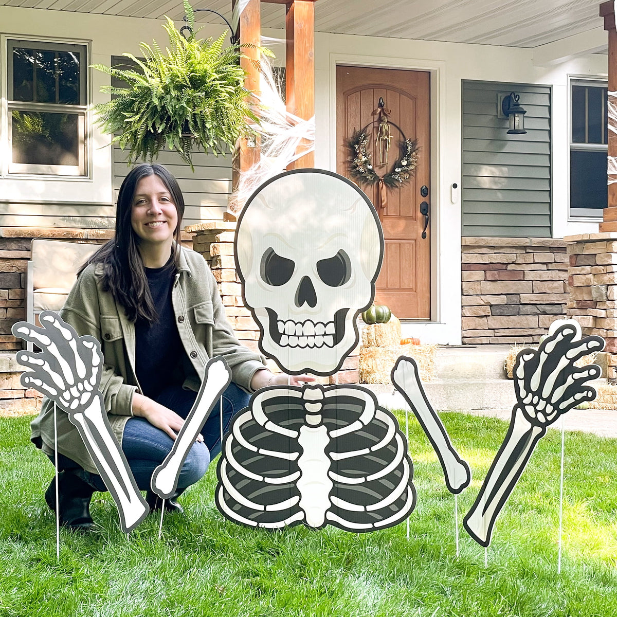 Witchwood™ Big Dot of Happiness Scary Skeleton - Big Skeleton Yard Sign Outdoor Lawn Decorations - Halloween Party Yard Signs