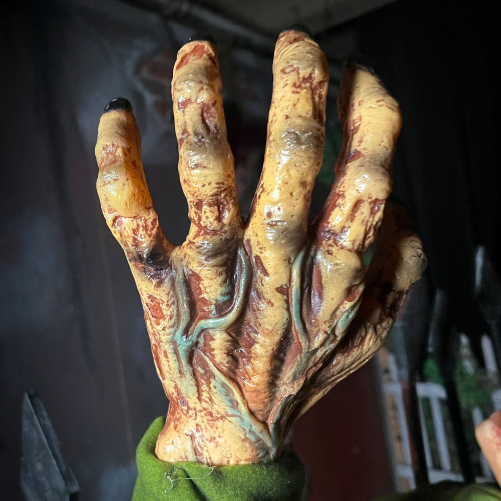 Witchwood™ 4.4 ft Voice-Sensor Impaled Zombie Halloween Animatronic, HHIMPZOMB-1FLSA