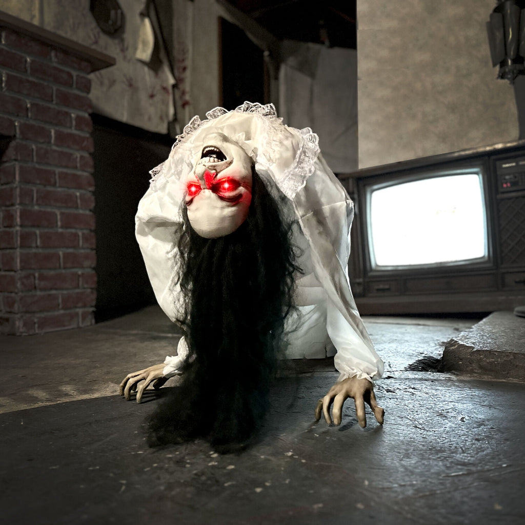 Witchwood™ Lifesize 35" Animatronic Possessed Woman with Lights and Sound, Halloween Decoration,HHLADY-11FLSA