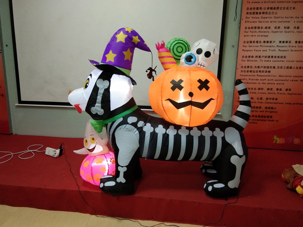 Witchwood™ 5 FT Inflatable Halloween Dog